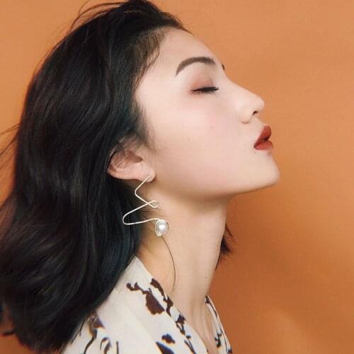 INS Cool Irregular Metal Pearl Earrings For Women Korean Geometric Stud Earrings Girls 2019