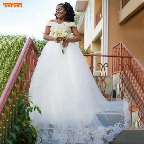 Sumptuous Arabic Pearls Wedding Dress Off Shoulder Beaded Crystal Lace Appliqued Beach Bride Dresses Long Church Wedding Gown