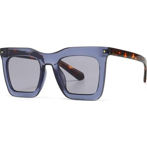 Vintage Black Square Sunglasses Women 2020 New Trend Clear Shades Woman Sun Glasses Retro Brand Eyewear UV400