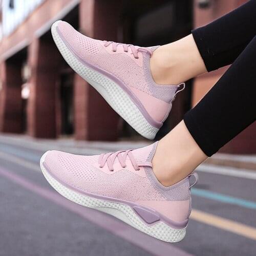 2021 Fashion Summer Women Sneakers Flywire Mesh Pink Shoes Lace-up Womens Running Breathable Training Breathable Tennis Shoes
