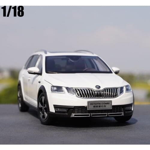 1/18 Skoda Octavia Combi Wagon Diecast Metal Car Model Toy For Boy Birthday Gift Original Box Free Shipping