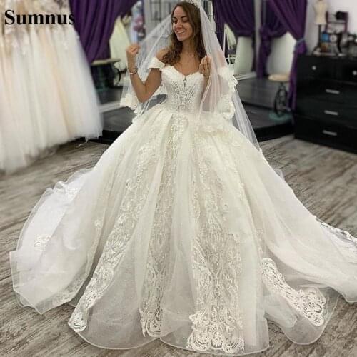 Sumnus Lace Wedding Dress 2021 Off The Shoulder Puffy Ball Gown Appliques Ivory Boho Bridal Dress Plus Size Wedding Gowns