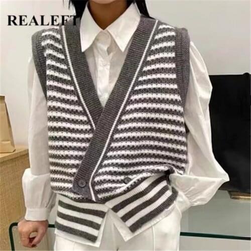 REALEFT Oversize Womens Vest Sweaters V-Neck New 2021 Autumn Winter Vintage Loose Chic Stripe Pullover Vest Sweater Tops Female