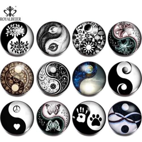 ROYALBEIER 12pcs/lot 18mm Glass Black and White tai chi Figure Glass Snap Button Fit Charm Necklace Bracelet Accessories KZ0861a