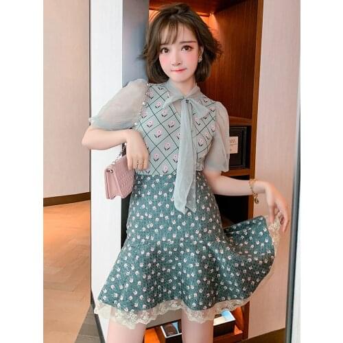 Top Quality Knitting yarn sleeve bow top+Floral lotus leaf lace skirt suit