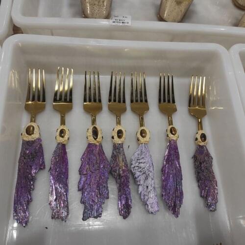 1pcs natural crystal tourmaline Long Handled Stainless Steel fork Spoon Cheese triangle Cheese shovel For Picnic Kitchen Accesso