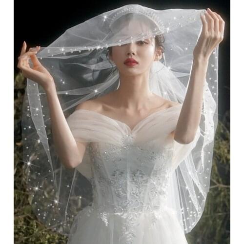 Pearls Wedding Veil Short Bridal Veil Sparkling with Stones Edge Sequins 2 Tiers Face-Covered Veil with Comb White Champagne