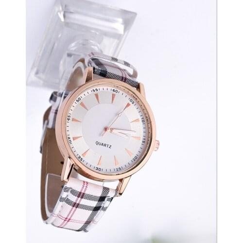Fashion Brand Women Watch 2021 Luxury Plaid Leather Strap Casual Rose Gold Dial Dress Quartz Watch Bear Clock Hot Montre Femme