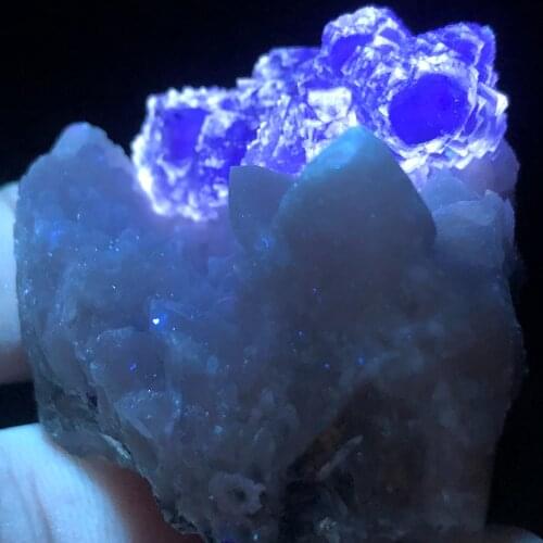 66.7gNatural step green fluorite and crystal mineral specimen healing energy teaching specimen home decoration ornaments