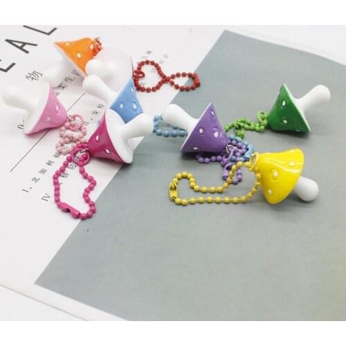 Resin mushroom pendant keychain for kids women men fashion key chain backpack Harajuku jewelry car key decoration accessories