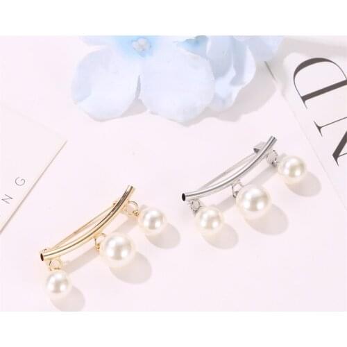 Simple Curved Three White Simulated Pearls Golden Silver Plated Collar Pins Alloy Brooches for Women