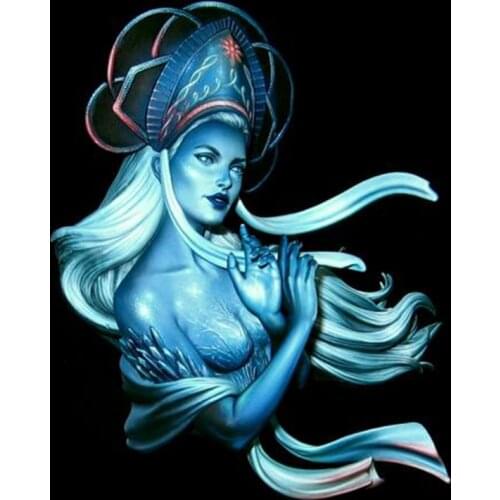 Resin Figure 1/10 ancient woman with hat bust Model Unassambled Unpainted Figure Building Kit