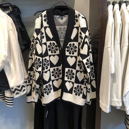 2021 Spring Autumn Women V-Neck Knitted Cardigans Single Breasted Printed Loose Sweaters Female Casual Soft Knitwear Jumper