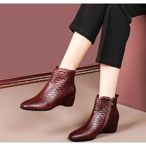 Luxury autumn leather shoes for womens 2021 new arrivals pointed business sneakers ladies formal ankle boots