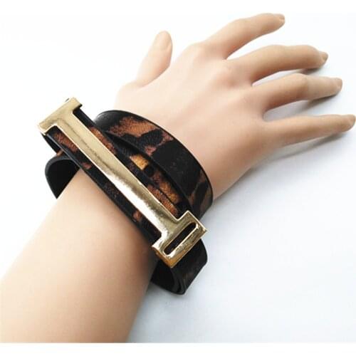 Geometric Trendy Leopard Multilayer Vogue PU Leather Bracelets Women Fashion Girl Bangle Female Jewelry New Design