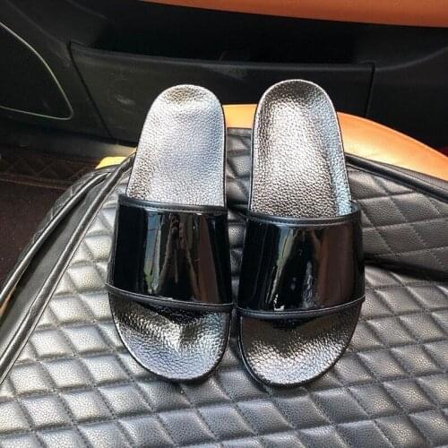 2020 New Hot Summer Men Slippers Casual Black White Shoes Non-slip Slides Bathroom Sandals Soft Sole Women Slides Plus Size 43