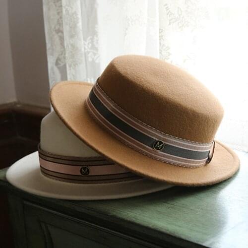 FS New Wool Felt Flat Fedoras Caps Hat With M Ribbon Big Brim Hats For Women Men Retro Wedding Church Hats Lady Derby Cloche Cap