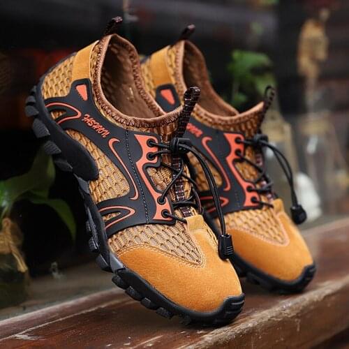 Water Sneakers Men Non Slip Hiking Climbing Aqua Shoes Beach Barefoot Upstream Shoes Seaside Footwear Male Outdoor Sport