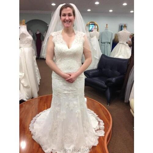 Real Made Capped Sleeves Luxury Corded Lace Keyhole Back Mermaid Vestido De Noiva Renda Vintage Bridal Gown Wedding Dresses