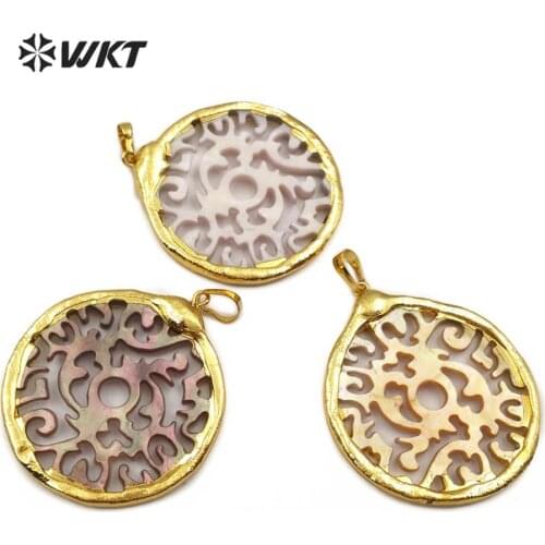 WT-JP151 Natural Shell Pendant Round Shape With Gold Electroplated Hollow-carved Design Pendant Fashion Women Jewelry