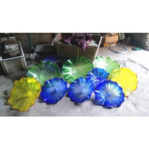 Elegant Art Decor Luxury Hand Blown Glass Hanging Plates Wall Arts Irregular Wave Shape Style Murano Glass Plates