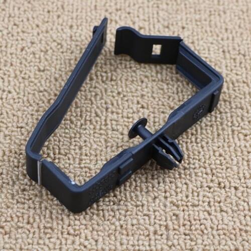 30721387 For Volvo S60 V70 XC60 XC70 S40 V50 S80 Emergency Warning Triangle Bracket / Support car trunk sign fixed buckle