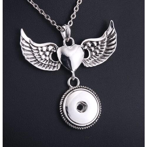 Heart retro Snap Necklace Fit 18mm Snap Buttons New Vintage AngeSnap Pendant Necklace with Chains for Women Girls Button Pendant