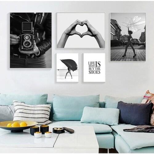 Nordic Painting Modern Style Decoration Picture Holding Hand Beauty Quotes Fashion Girl Black Whtie Canvas Wall Art Print