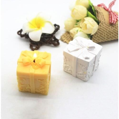 Creative New 3D Gift Box Candle Mold Aromatherapy Plaster Mold Handmade Soap Silicone Mold DIY Decorative Ceramic Tools