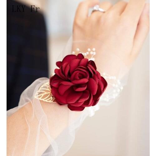 LKY Fr Wrist Corsage Wedding Bracelet for Bridesmaid Wine Red Silk Wrist Corsage Bridesmaid Sisters Hand Flowers Men Boutonniere