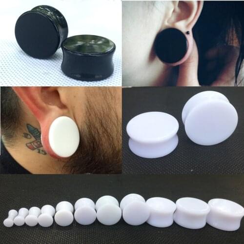 1Pairs Solid Acrylic Saddle Plugs and Tunnels Double Flare Lobe Piercings Ear Expanders Gauges Black White Unisex Body Jewelry