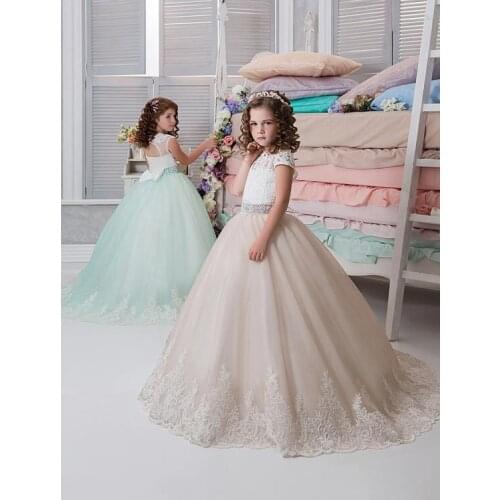 Children Girls Vintage Lace First Communion Dresses Ball Gowns Short Sleeeve Puffy Princess Flower Girls Dresses Children Party