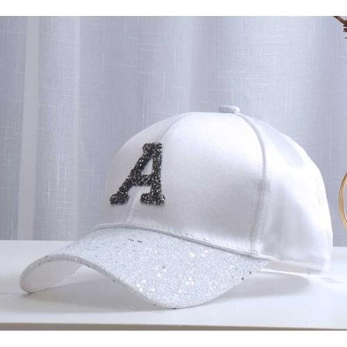 2021 Latest Hot Selling Multi-color Noble Fashion Letter A Adjustable Female Fashion Baseball Cap Travel Sports Dedicated