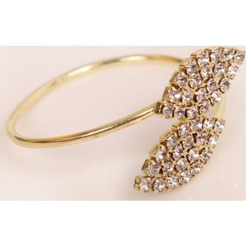 12pcs/lot SHSEJA Crystal Diamond Napkin Ring Clover Napkin Wedding Banquet Party Table Decoration Napkin Buckle Home Decoration