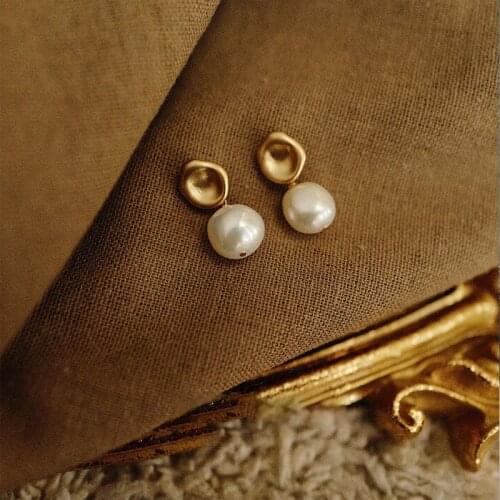 VENTFILLE 925 Sterling Silver Pearl Earrings For Women Ins Temperament Gentle Simple Ear Studs Party Jewelry Birthday Gifts 2021