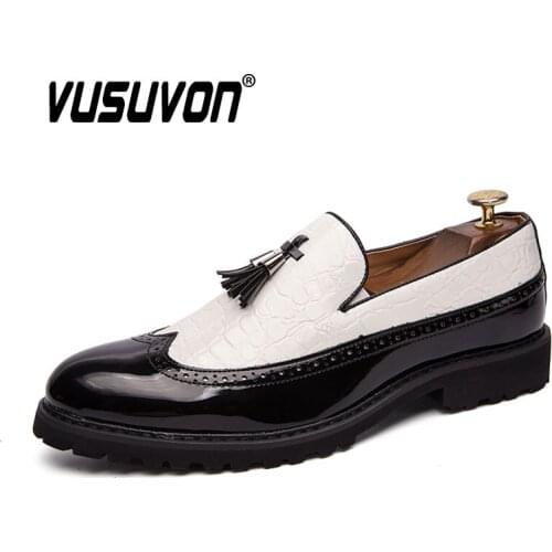 Handmade Fashion Tassel Loafers Black Bottom Genuine Leather Gentleman Street Walking Shoes Men Party Business Slip-on Driving