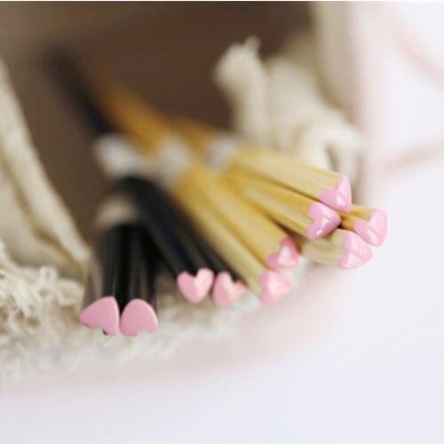 1 Pair Japanese-style Lover Chopsticks Durable Eco-friendly Natural Wood Chopsticks Nice Gift Kitchen Tableware