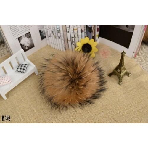 16cm DIY Natural Real Raccoon Fur Pompoms Fluffy for Winter Women Hat Beanies Knitted Cap Skullies DEF004-natural