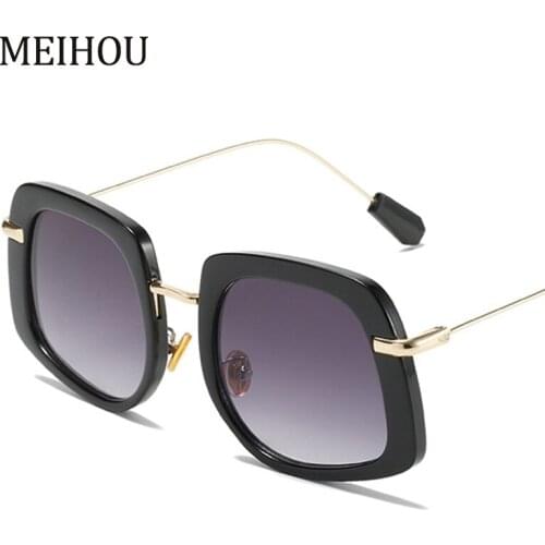 New Fashion Square Gradient Sunglasses Women Luxury Oversized Metal Frame Trend Street Sun Glasses Female Ultraviolet Glasses