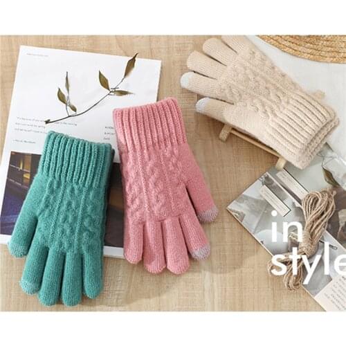 2020 Fashion Winter Touch Screen Gloves Women Cartoon Bear Printed Cute Wool Knitted Full Finger Mittens for Girls Christmas