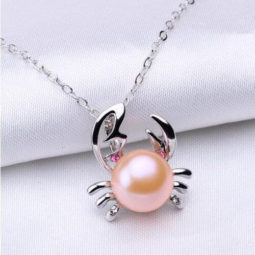 Exquisite Silver Plated Long Chain Creativity Funny Crab Pendant Necklace Elegant Simulated Pearl Necklace Party Women Jewelry