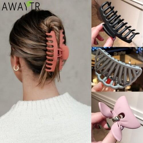 2020 New Claw Clip for Women Tough Black Plastic Hair Claw Large Size Hair Clamps Claw Clip Crab for Hair Accessories for Hair