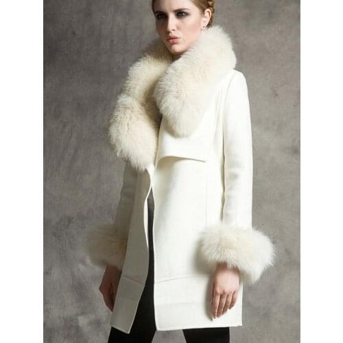 Luxury Women Wool Blends Coats Foux Fur Collar Ladies Winter Warm England Long Coat Plus Size White Outerwear Fleece Overcoat