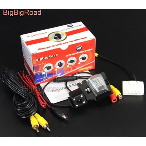 BigBigRoad Car Rear View Camera For Jeep YJ / TJ / JK / J8 / Sahara Willys 2013 - 2016 with adapter Original Monitor Compatible