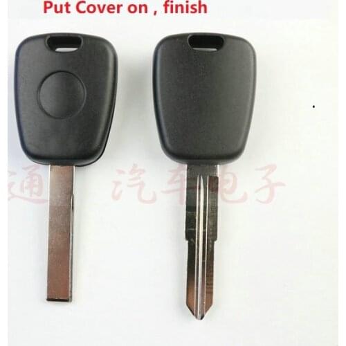 2pcs Universal Key Shell For Peugoet With Chip Slot And Key Blade