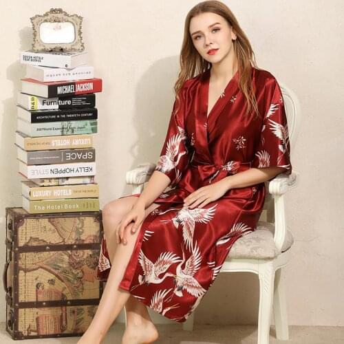 Women Satin Casual Robe Bathrobe Sexy Bride Bridesmaid Wedding Robe Dressing Gown Loose Lady Silky Nightrobe Home Wear