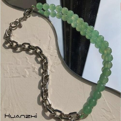 HUANZHI 2021 New Green Natural Stone Necklace Silver Metal Twisted Chain Clavicle Chain for Women Girls Jewelry Gifts