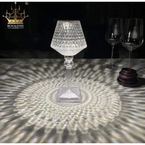 Diamond Table Lamp USB Rechargeable Acrylic Decoration Lamp Bedroom Bedside Crystal Table Lamp Gift Night Light Lighting Device