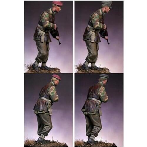 New Unassembled 1/16 British soldier 120mm Resin Kit DIY Toys Unpainted resin model