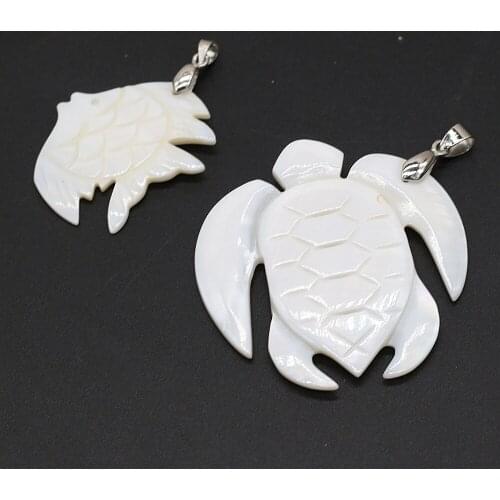 1pcs Hot Sale Natural Sea Turtle Fish Shape White Shell Brooches Pins for Women Jewelry Gift Size 30x35mm 48x48mm